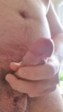 Un ourson pulpeux tire une grosse dose snapshot 7