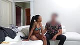 Casting africano - delgada chica negra tatuada golpeando coño interracial snapshot 13