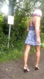 Cd crossdresser al aire libre strapon snapshot 1