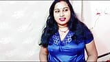 Ibu mertua berhubungan seks dengan menantunya ketika dia tidak di rumah ibu mertua desi India ki chudai india desi chudai bhabhi snapshot 5