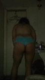 Fat white booty twerking shaking my big juicy ass snapshot 1