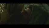 Adorables Naomi Watts y Robin Wright, escenas calientes snapshot 15