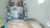 Muslim Girl In A Hijab Fucks Hindu Boy snapshot 4