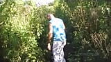 Inocente francesa twink follada al aire libre en bosque público snapshot 1