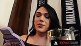 DEVILS Tgirls - peituda trans Aspen Brooks recebe seu cu quente fodido por pau grande snapshot 5