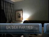 Pesta seks UK - isteri dikongkek snapshot 1