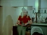 Bunny Yager обнаженная в Лас-Вегасе (1964) snapshot 19