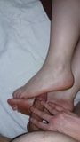 Cum on amateur girl feet - feetgirl snapshot 3