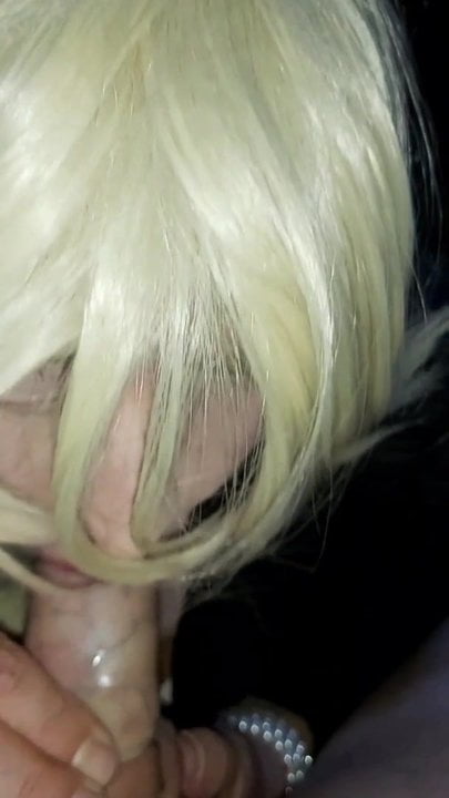Nutte Jenniferhl beim Anal creampie gefilmt