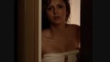 Tetas intermitentes de Nina Dobrev snapshot 4