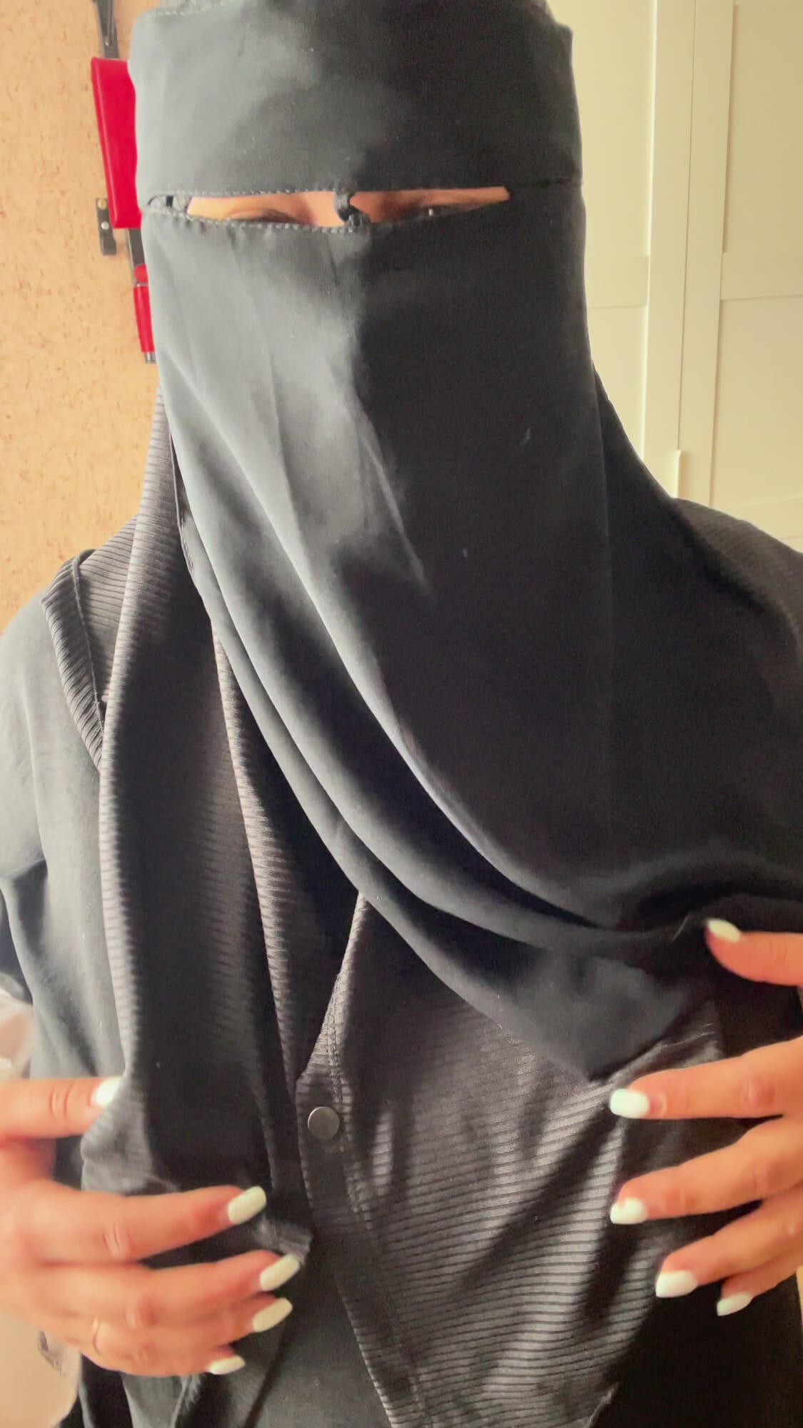 Istri Arab pamer toket | xHamster