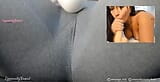 Je joue avec mon Hitachi sur mon camel toe snapshot 8