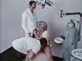 Leggenda milf tettona al dentista .. snapshot 1