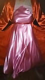 transvestit-tanz in satin 1 snapshot 9