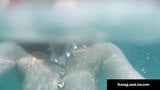 Unter Wasser nackte Sirene Sunny Lane lutscht Schwanz unter der Flut! snapshot 2