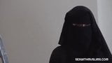 Gorąca arabska dziewczyna w burka snapshot 2