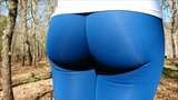 Задница в леггинсах, синяя попка в штанах для йоги snapshot 5
