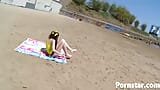 Brunetka Sabrina Deep zostaje zerżnięta na plaży snapshot 2