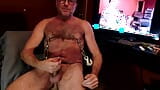 Nipple Play Pig, papa gay, tétons serrés, flexion des muscles snapshot 18