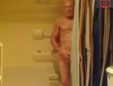 Abuelo en la ducha snapshot 4