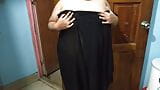 Linda garota punjabi mostrando seus peitos grandes snapshot 4