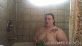 Geheime Masturbation mit Knebelwand in der Badewanne snapshot 4