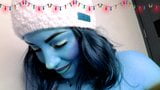 Smurfette เล่นเสียวกับนมและตูดสีฟ้ายักษ์ของเธอ snapshot 2