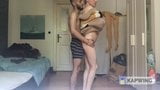 Le jeune couple le plus sexy snapshot 2