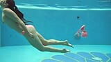 Sazan ile villa yüzme havuzu çıplak deneyimi snapshot 2