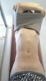 Sissy ragazzo adolescente gay si spoglia e mostra tutto snapshot 4