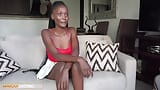 Gagica slabă negresă naturală se bucură de casting model cu BWC - AfricanCasting snapshot 2