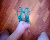 cumming on well worn sandals of my girlfriend snapshot 4