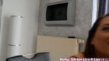 Немецкая худенькая 18-летняя тинка трахается с пользователем перед вебкамерой в любительском видео snapshot 2