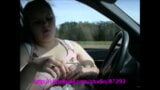 Enormes tetas esposa come hamburguesa y papas fritas y bebe snapshot 12