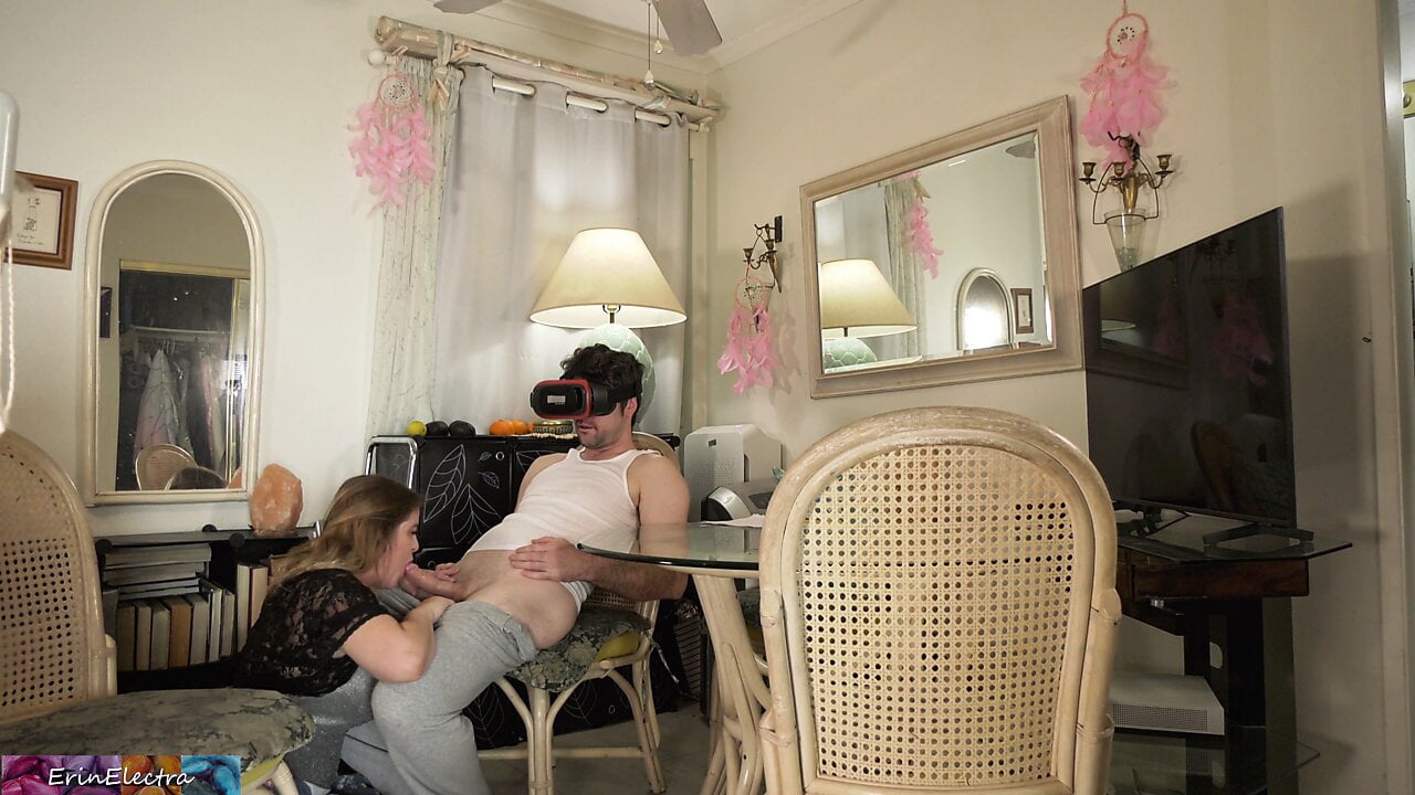 Stepson gets sex while watching vr porn