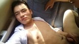 Đàn ông Trung Quốc chết tiệt trong xe hơi, đau đớn (2'20 '') snapshot 5