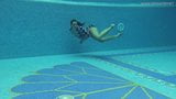 Sazan Cheharda - super hete tiener onder water naakt snapshot 3