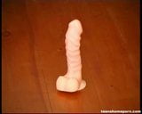 Masturberen met een dildo op de vloer snapshot 1