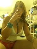 Sexy Latina Smoking II snapshot 4