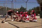 Des filles de baseball font une orgie mouillée au bord de la piscine snapshot 17