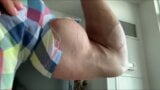 Vernietiging van de biceps -mouw snapshot 6