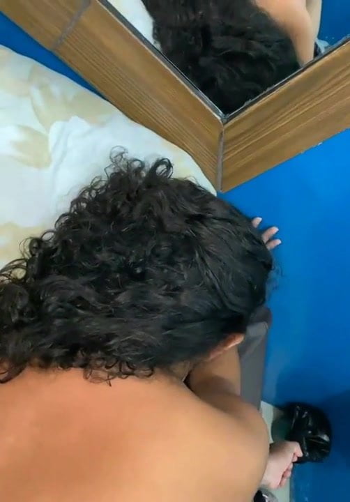 Mi tia cogiendo de ladito
