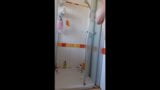 Cycata mamuśka BBW pod prysznicem snapshot 1