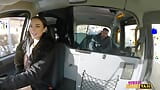 Female fake taxi - ela descarrega as bolas de um ex-presidiário em seu primeiro dia de lançamento snapshot 5