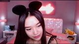 Jolie modèle de webcam d'anime, chatte asiatique, seins nus, Japon snapshot 12