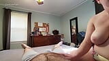 Pov-handjob und pissespiele mit vollbusiger schlampe snapshot 1