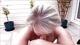 Die reife, vollbusige MILF Sugarbabe lutscht deinen Schwanz und schluckt dein Sperma snapshot 2