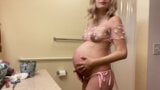 hot pregnant girl snapshot 2