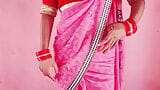 Desi bhabhi Naya saree pahankar apane yaar ke sath chudawane gahi snapshot 4