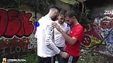 CITEBEUR.COM - Două scule mari pentru gemenele arabe sexy homosexuale snapshot 3